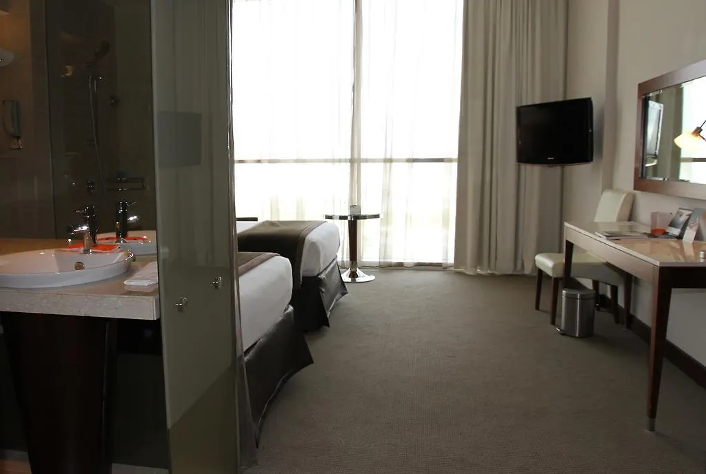 Centro Yas Island-By Rotana Hotel Abu Dhabi 3*,