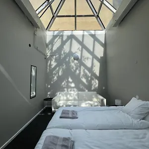 https://interhostel.find-stockholm-hotels.com