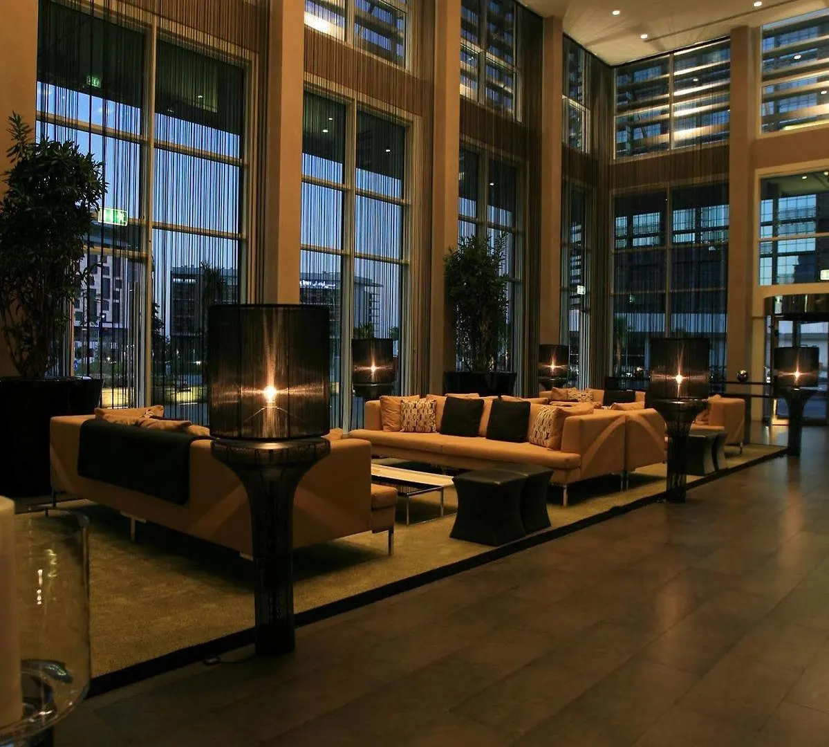 Centro Yas Island-By Rotana Otel Abu Dabi 3*,